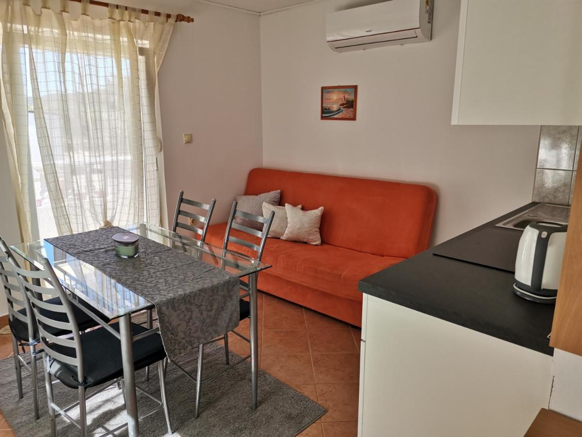 Apartments Dumencic Rab Mundanije Екстер'єр фото